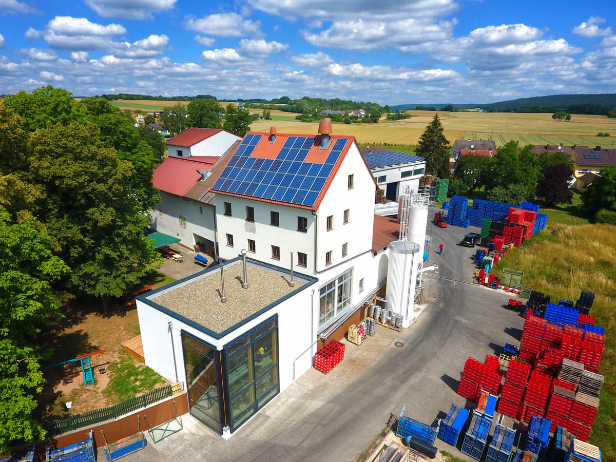 Luftaufnahme der Schlossbrauerei Reckendorf